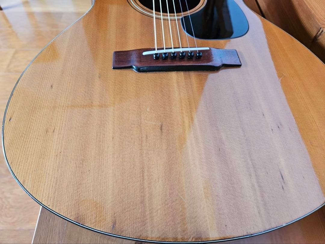 ヤマハ FG-110 赤ラベル アコースティックギター