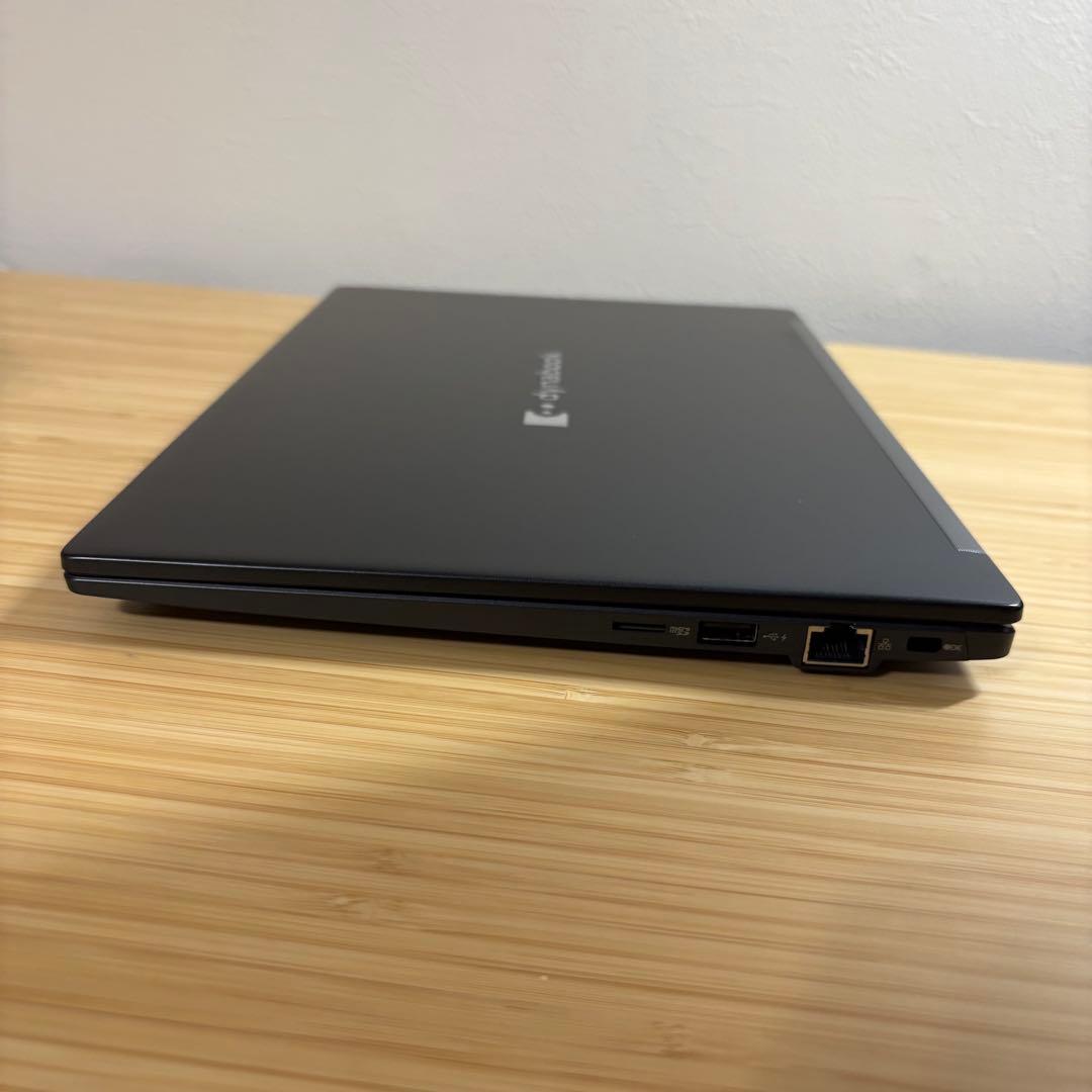 東芝 第12世代 i5-1235U FHD/8G/256G office2021