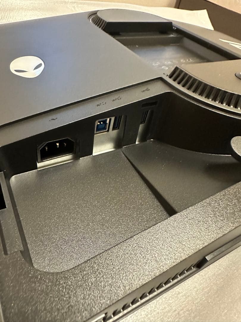 Alienware27インチ AW2725DF ゲーミングモニター