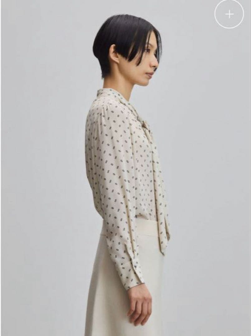 soéju アイボリー ドット柄 リボンブラウス M