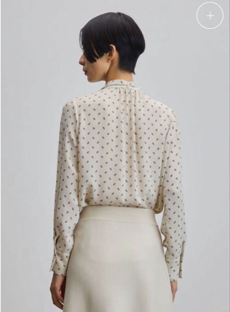 soéju アイボリー ドット柄 リボンブラウス M