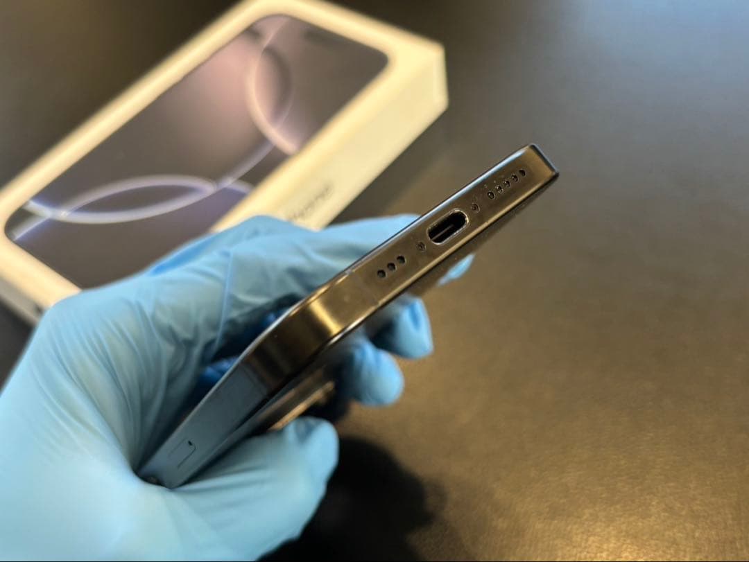 iPhone 16 Pro (ブラック) 256GB 美品