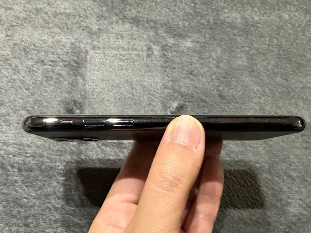 美品 iPhone 11 Pro 512GB スペースグレイ