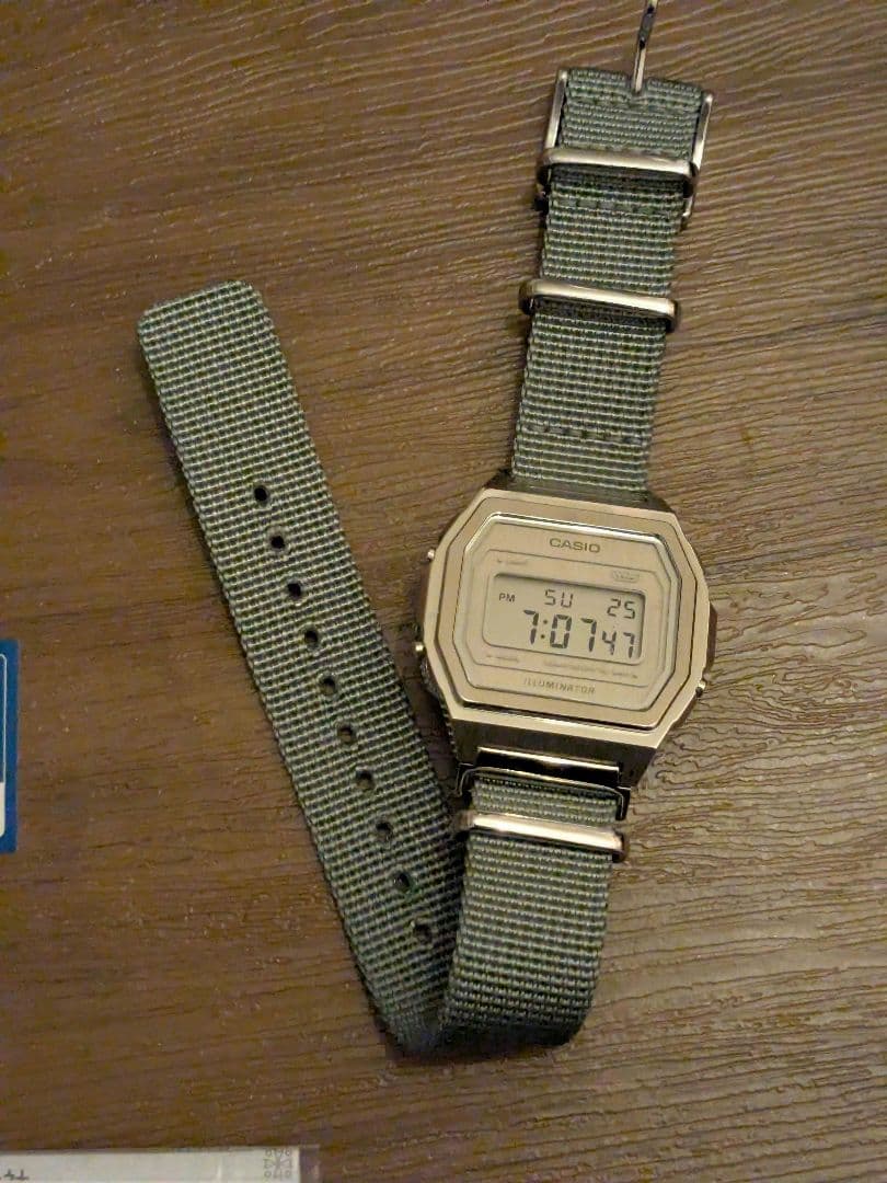 時計 CASIO A1000DN-7JR