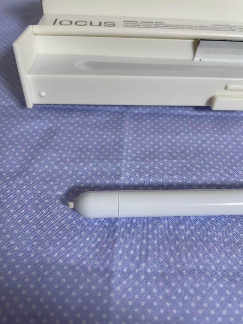 メタフィス　3wayペン　ホワイト