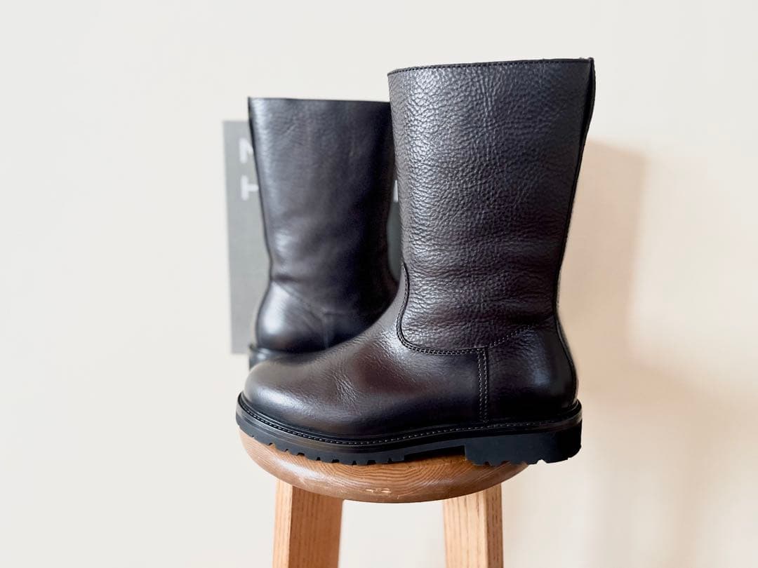新品未使用 2024完売 マーガレットハウエル レザージップアップブーツ 20万