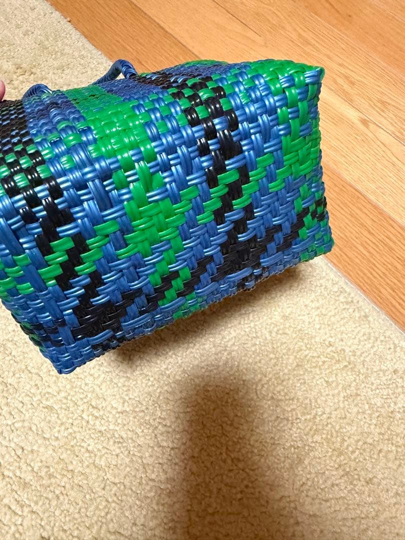 オンライン完売品！ファミリア　メルカドバック ブルーチェック