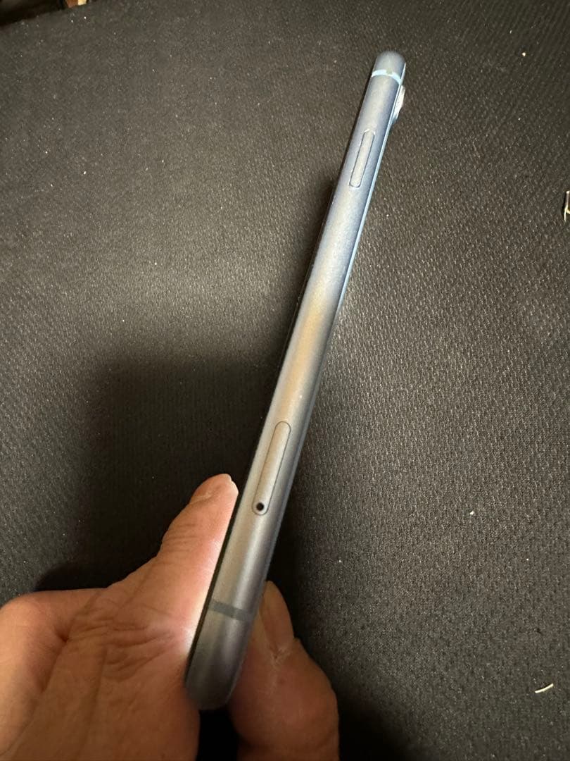 m*i様 Apple iPhone XR ブルー 64gb 本体