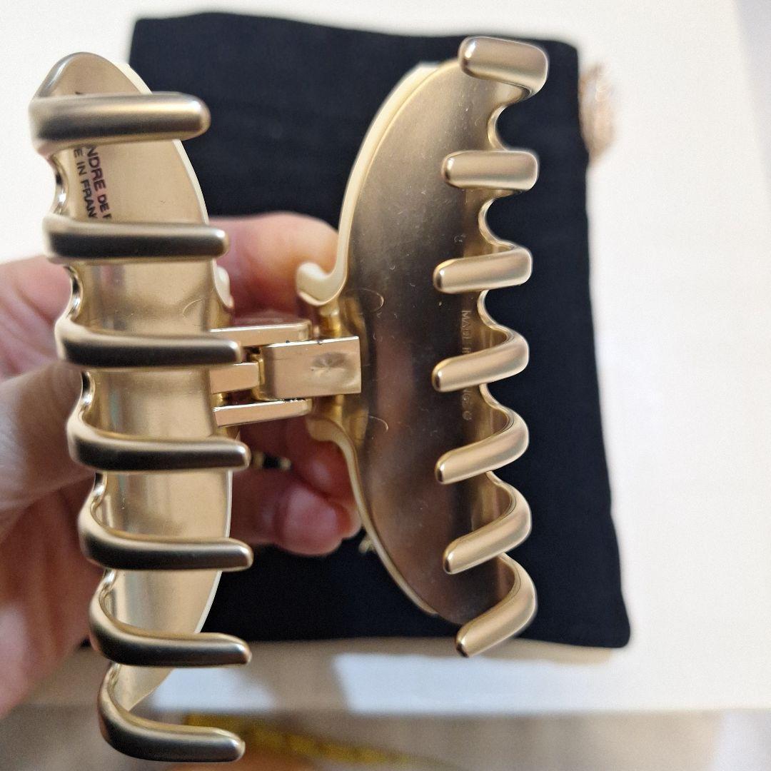 Alexandre de Paris 蝶々 バタフライ ベージュ　クリップ