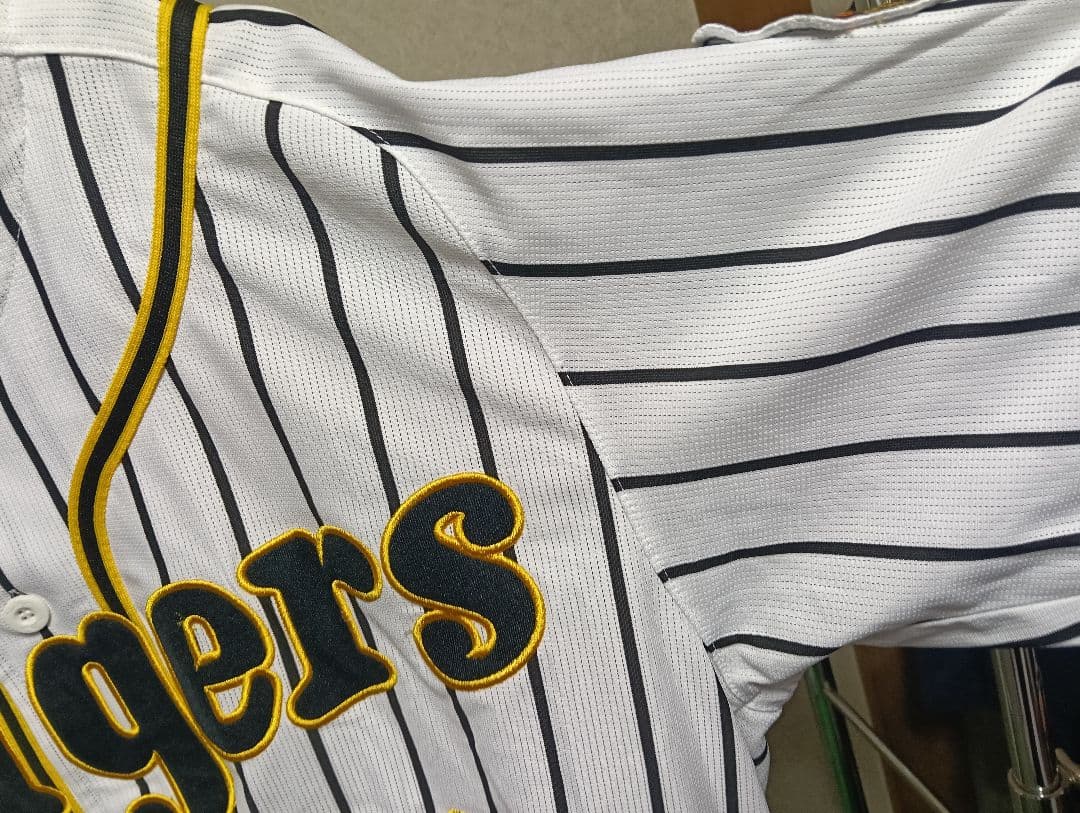 激レア！ 阪神タイガース ホームユニフォーム ミズノ製 ／#99 ナバーロ／L