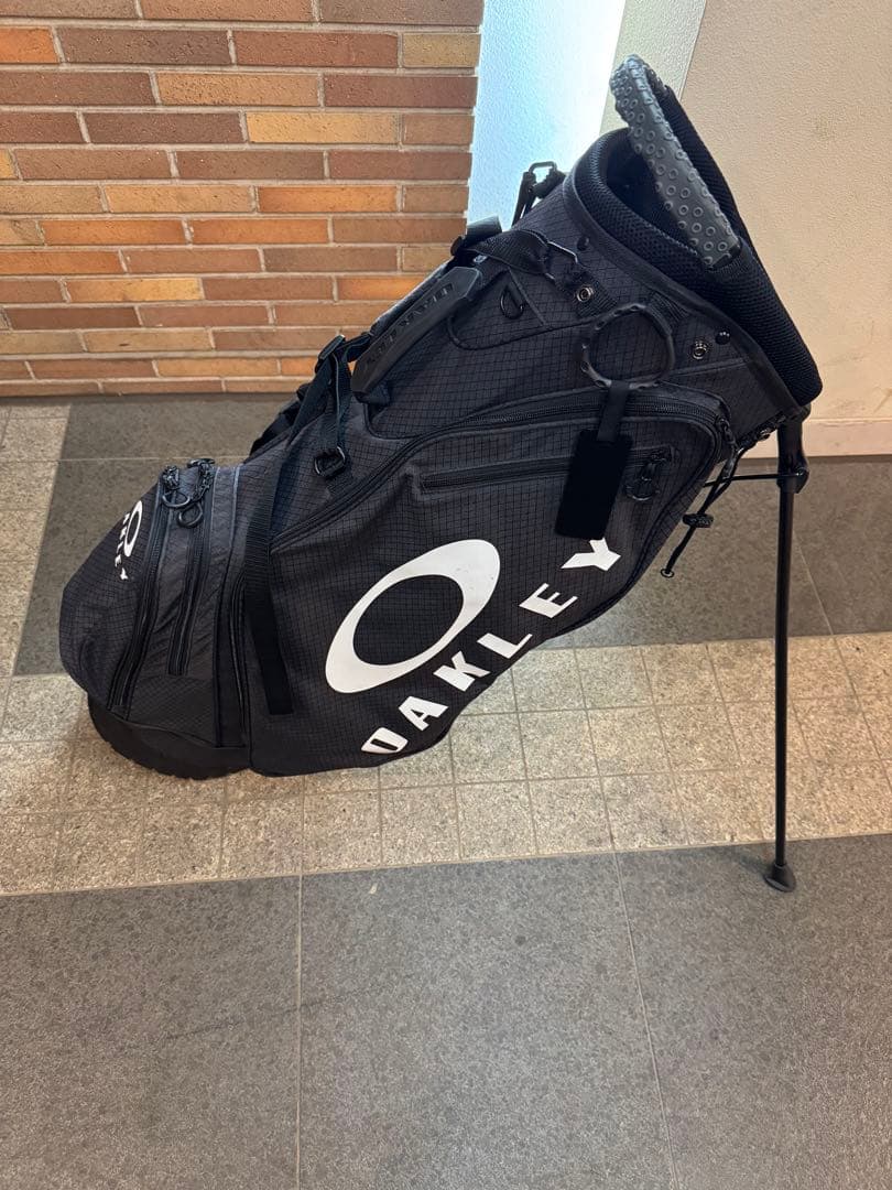 OAKLEY キャディバッグ 黒 スタンド付き