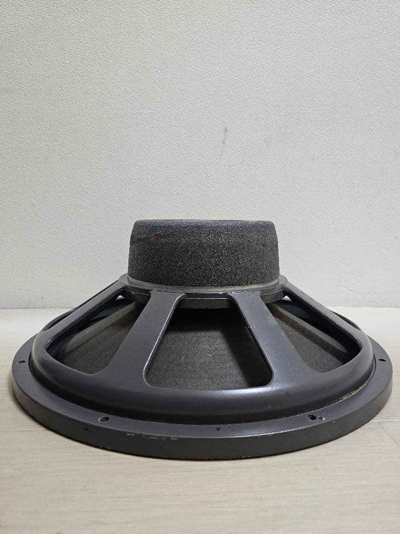 スピーカー・ウーファー JBL 2205C