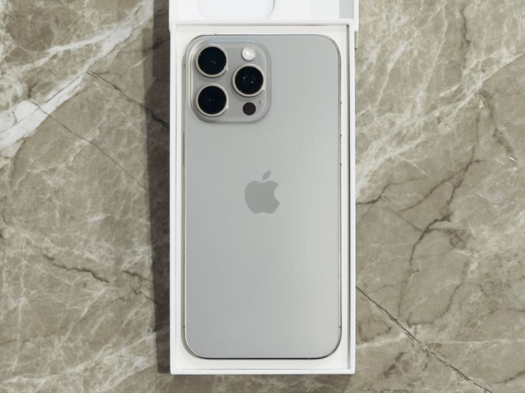 【動作確認済】iPhone 15 Pro Max 256 ナチュラルチタニウム