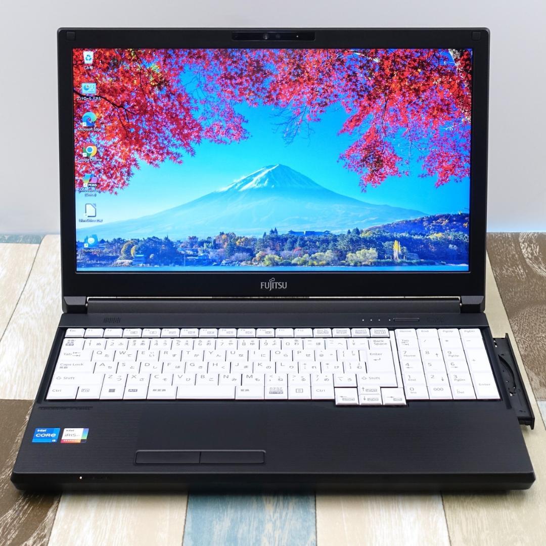 美品で神速の２０２３年製✨１２世代ｉ５に超高速新品ＳＳＤ５００ＧＢ＆大容量メモリ