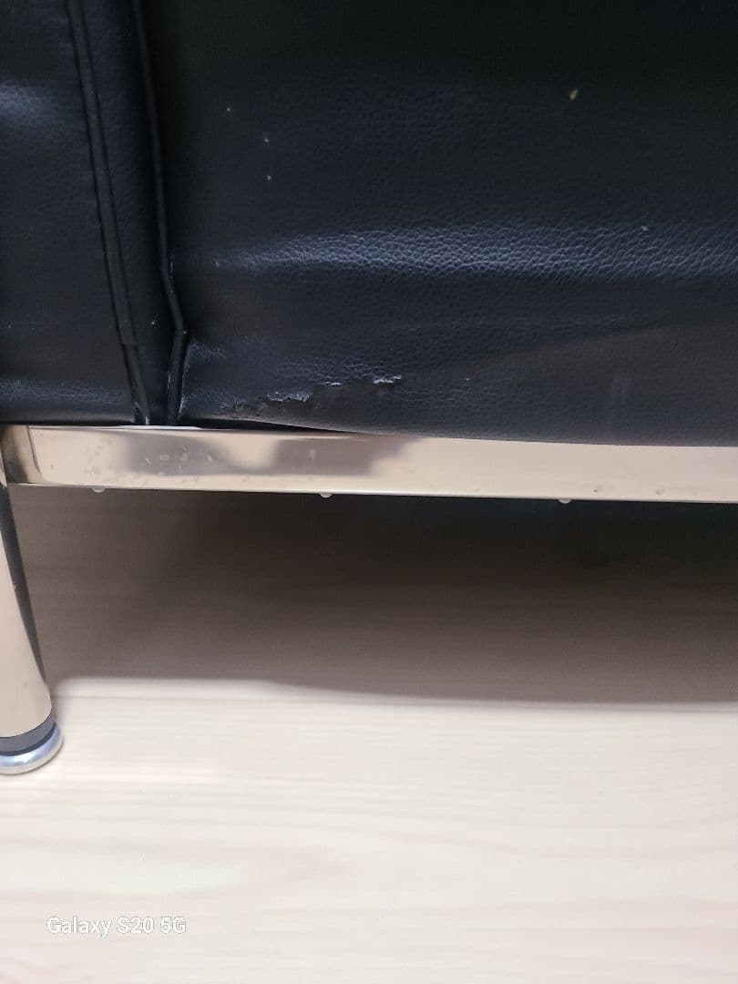 ル コルビジェ本革ソファ