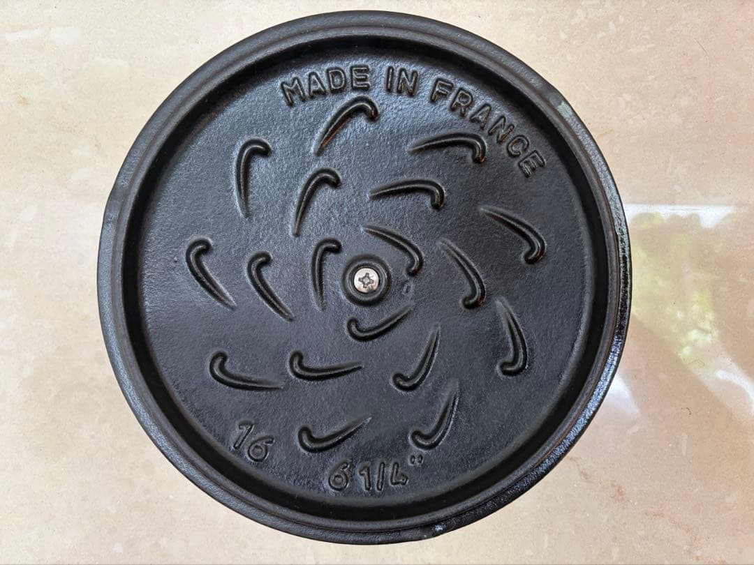 STAUB ストウブ　ラココットデゴハン　16センチ　黒　M