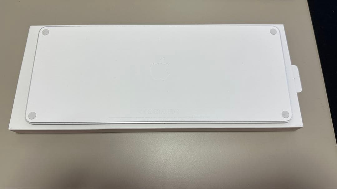 「KAWS」　Mac mini m4+Magic キーボード セット