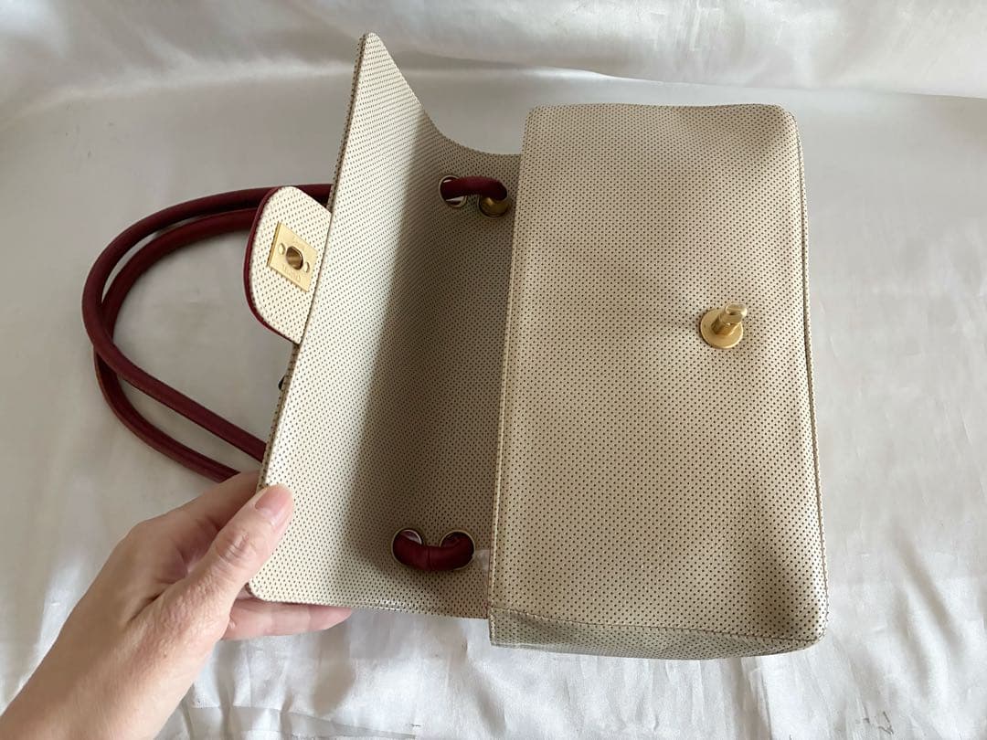 にこにこ 様♡CHANEL バイカラー　レザーショルダーバッグ