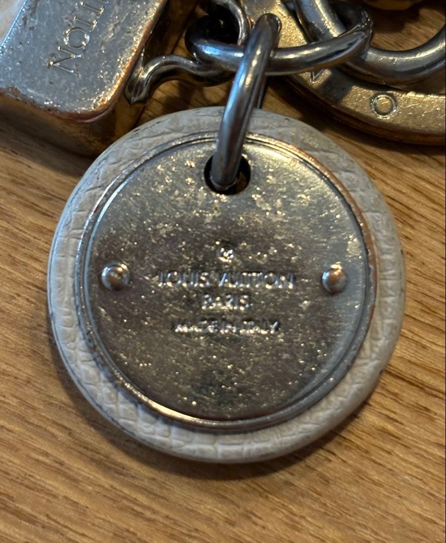 【月末SALE】Louis Vuitton ポルトクレホワイトレザー キーホルダ