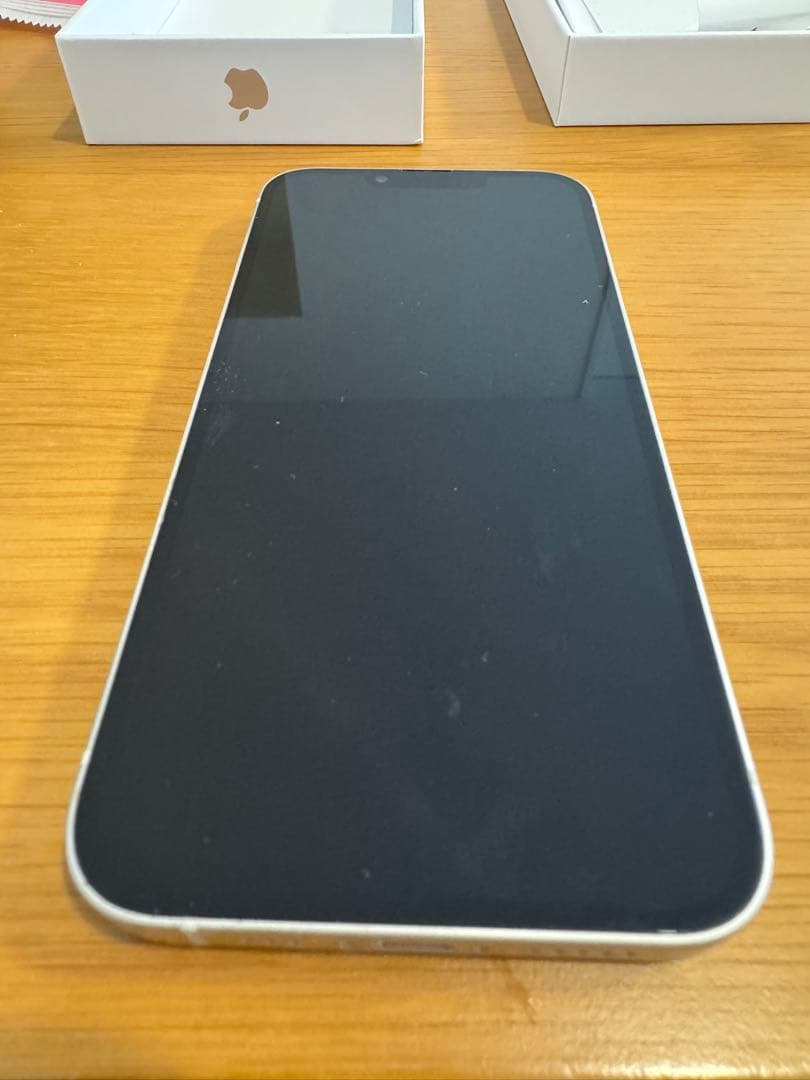 iPhone 13 256G SIMフリー　ホワイト 本体　89%