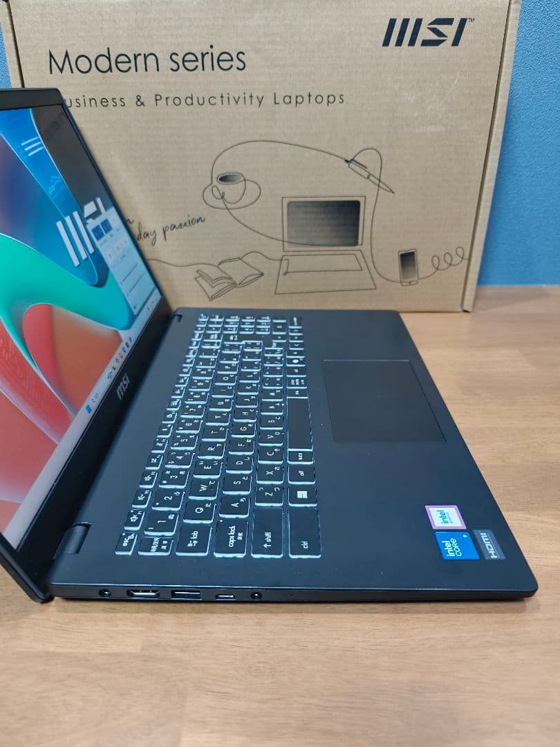 25年モデル MSI Modern 15.6 Core9 32GB 1TB