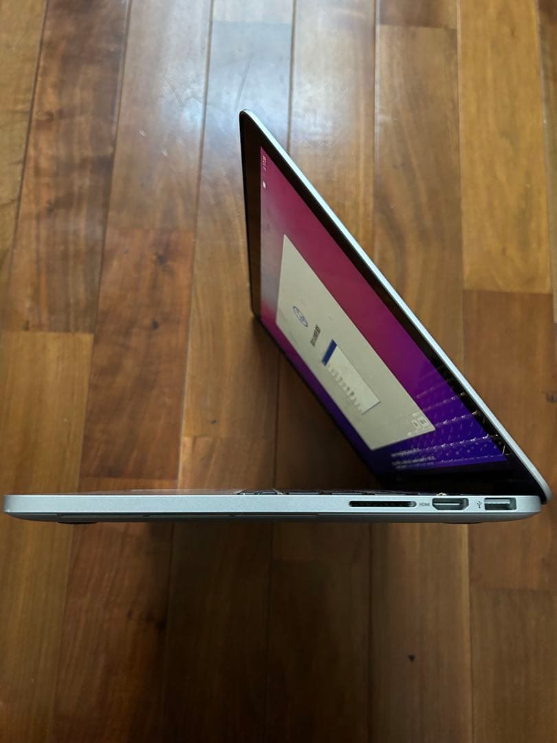 c*t様 Apple MacBook PRO 13“ シルバー 本体