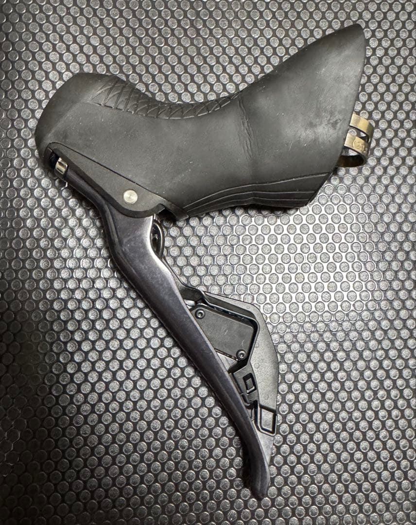 シマノULTEGRA Di2 ST-R8070左右セット油圧ブレーキSTIレバー