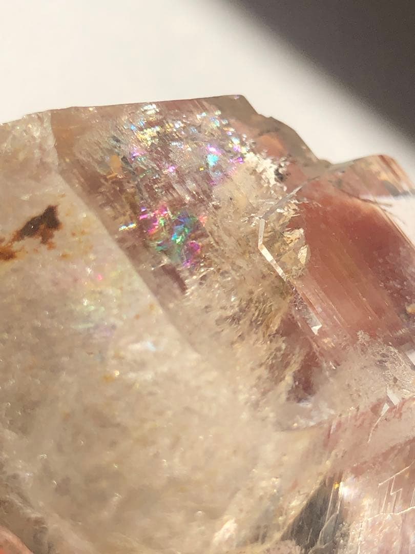 マニカラン　水晶　虹