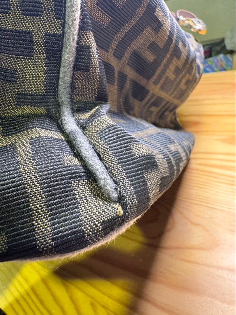 g1821 Fendi （フェンディ）ズッカ柄 バニティバッグ