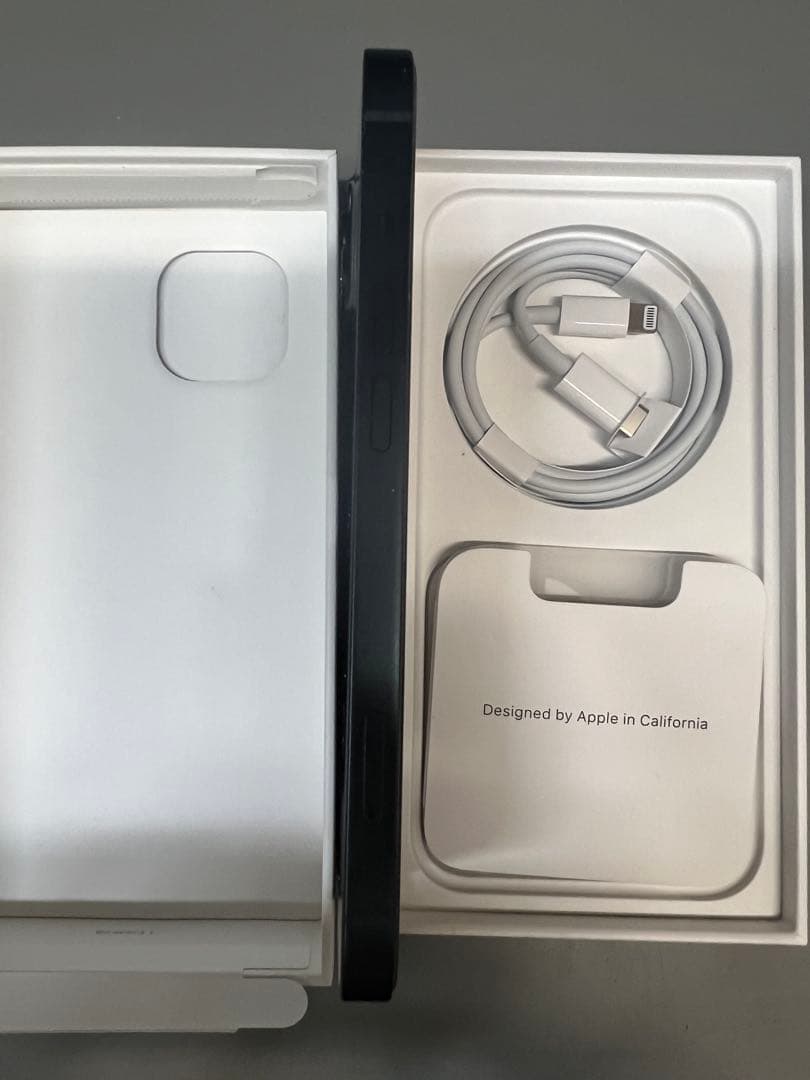 iPhone 13 ミッドナイト 本体