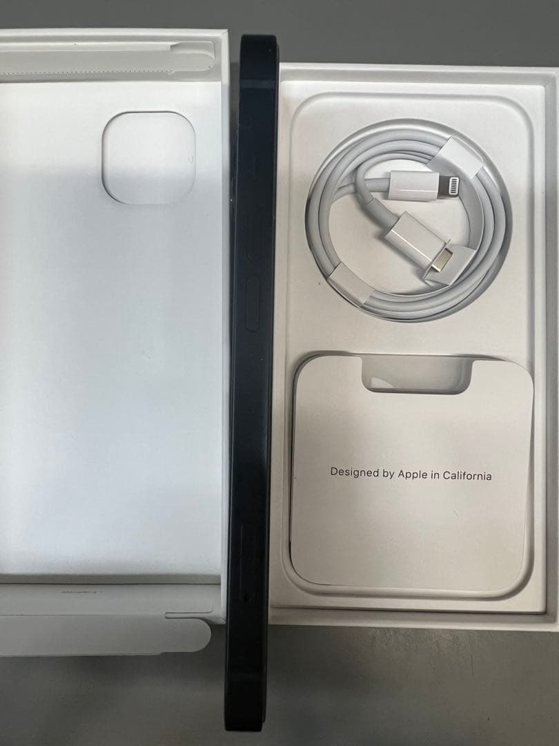 iPhone 13 ミッドナイト 本体