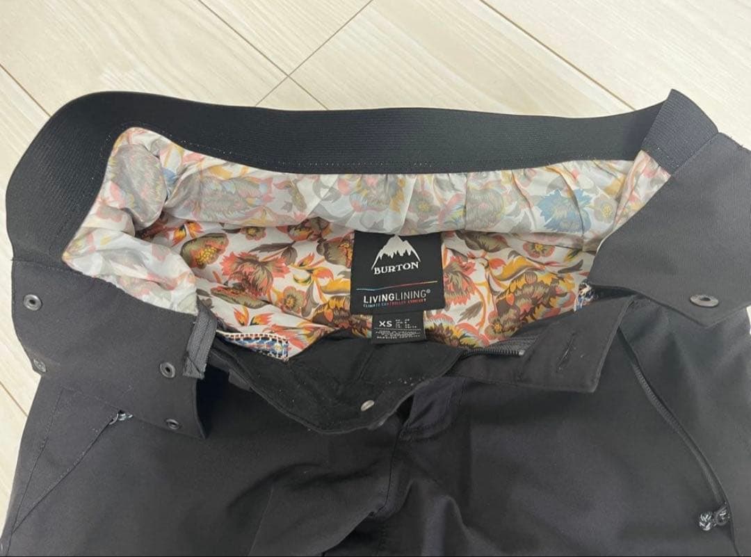 ブラック スノーボードパンツ BURTON