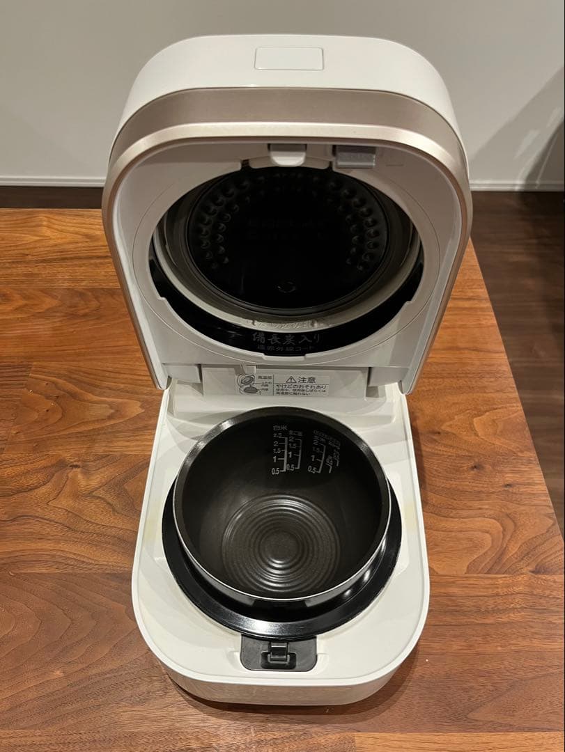 東芝IH炊飯器 RC-4ZWJ 2.5合※返品不可