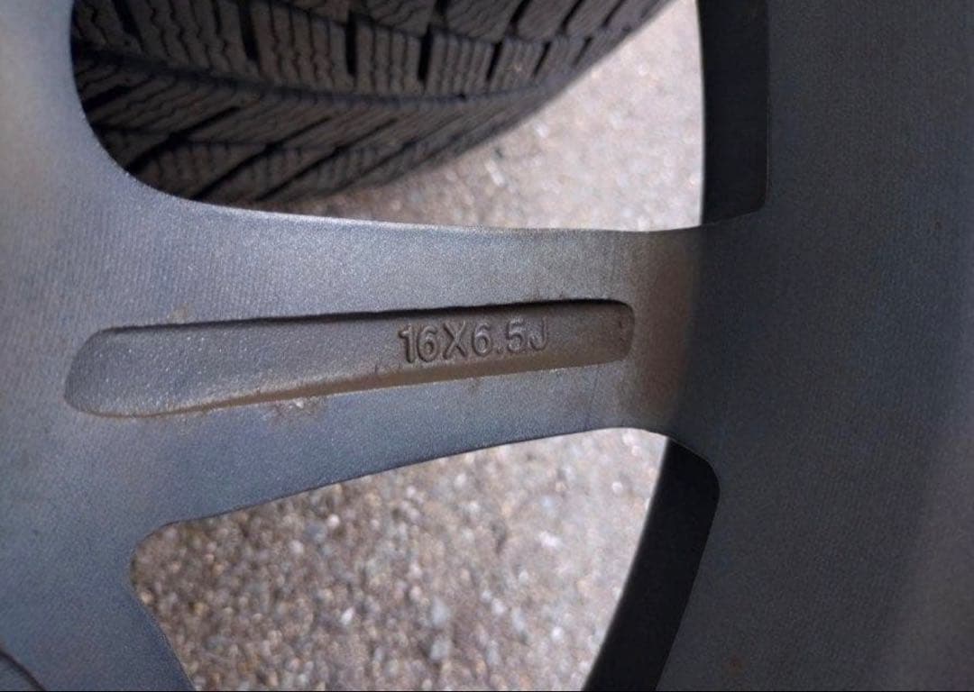 オデッセイ RC1 にて使用☆社外アルミスタッドレス☆215/60R16☆