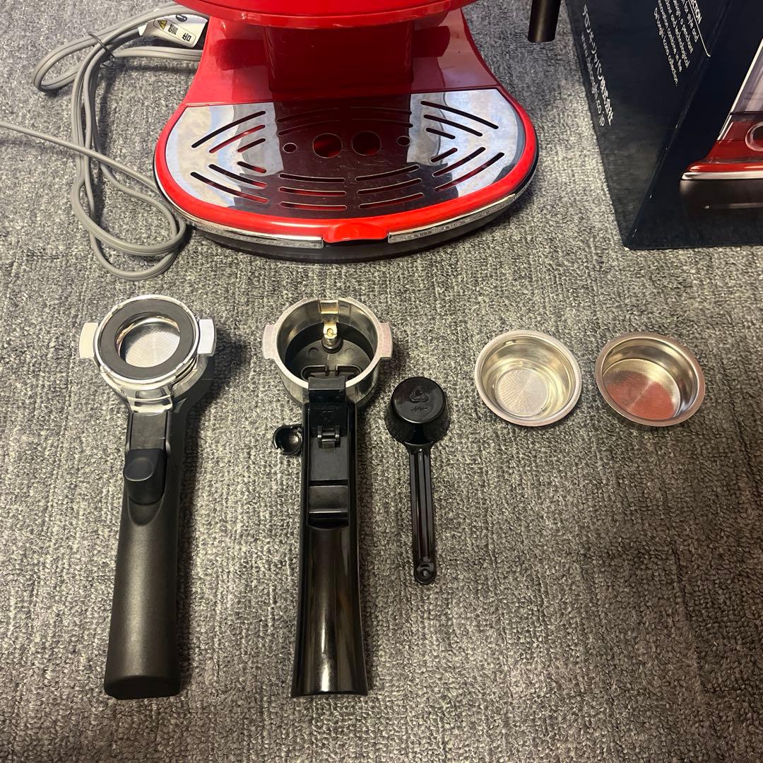 直営店購入　デロンギ　アイコナ　エスプレッソ　カプチーノメーカー　赤