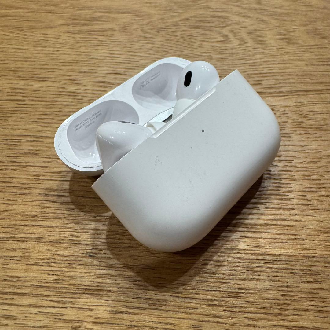 AirPods Pro 第2世代 Lightning端子 本体 ケース