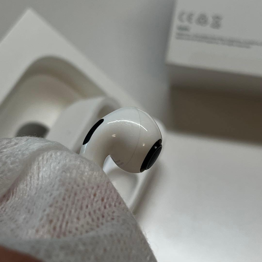 airpods pro 2 type c 使用1年 ※右耳時々ノイズあり