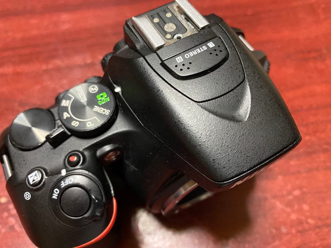 Nikon D5600 18-55 VR＋70-300 VR ズームキット