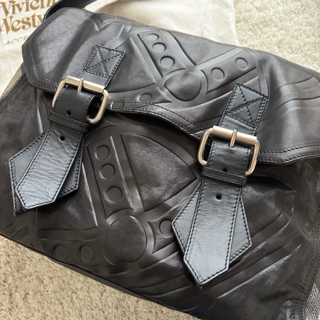 【希少！】ヴィヴィアンウエストウッド メッセンジャーバッグ オーブ チェック 黒