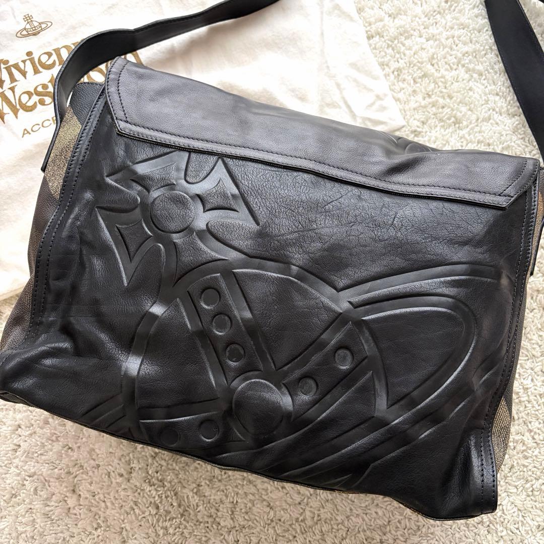 【希少！】ヴィヴィアンウエストウッド メッセンジャーバッグ オーブ チェック 黒
