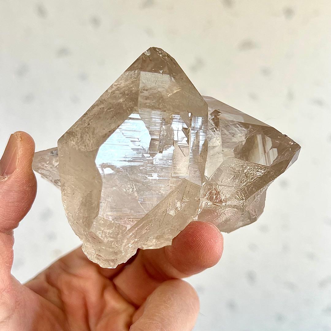 最高級　聖地ヒマラヤ マニハール産　高波動 天然水晶ポイント 高透明　2