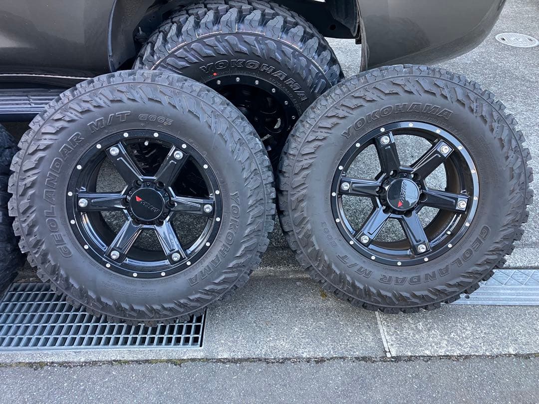 プラドで使用、285/70/R17、ワイトレ、ホイール、ナットのフルセット