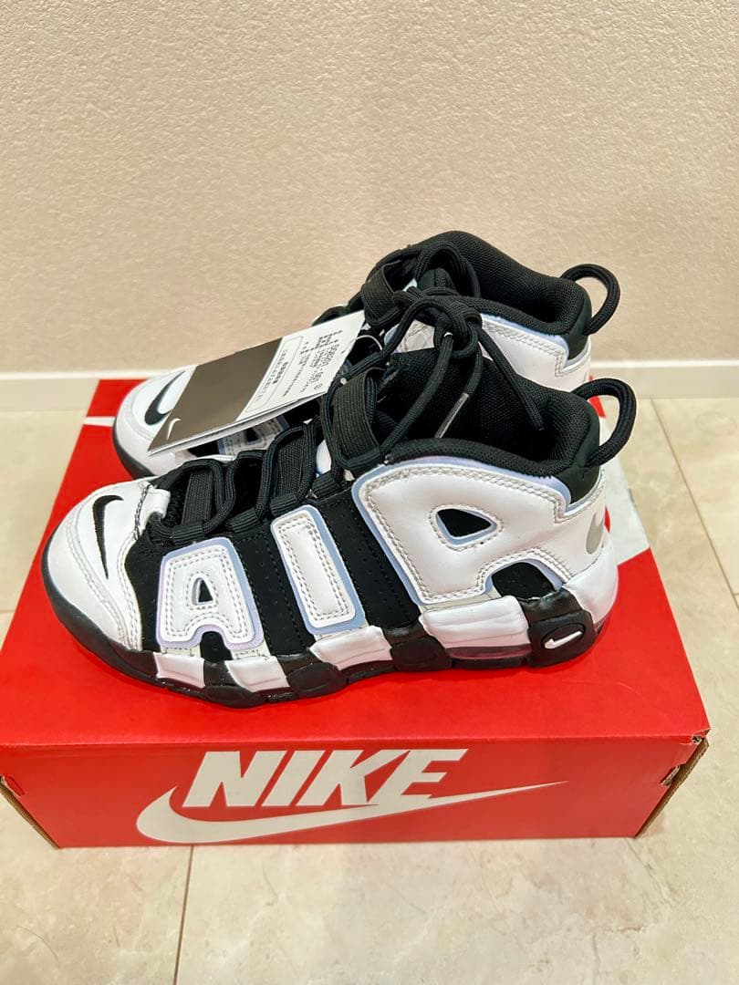 【新品未使用】ナイキ　モアアップテンポ　キッズ20センチ☆