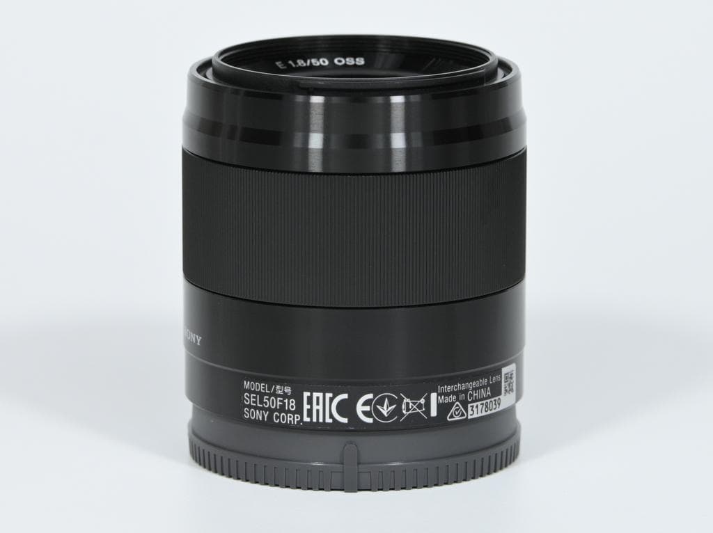 【超美品】 ソニー　SONY E 50mm F1.8 OSS SEL50F18