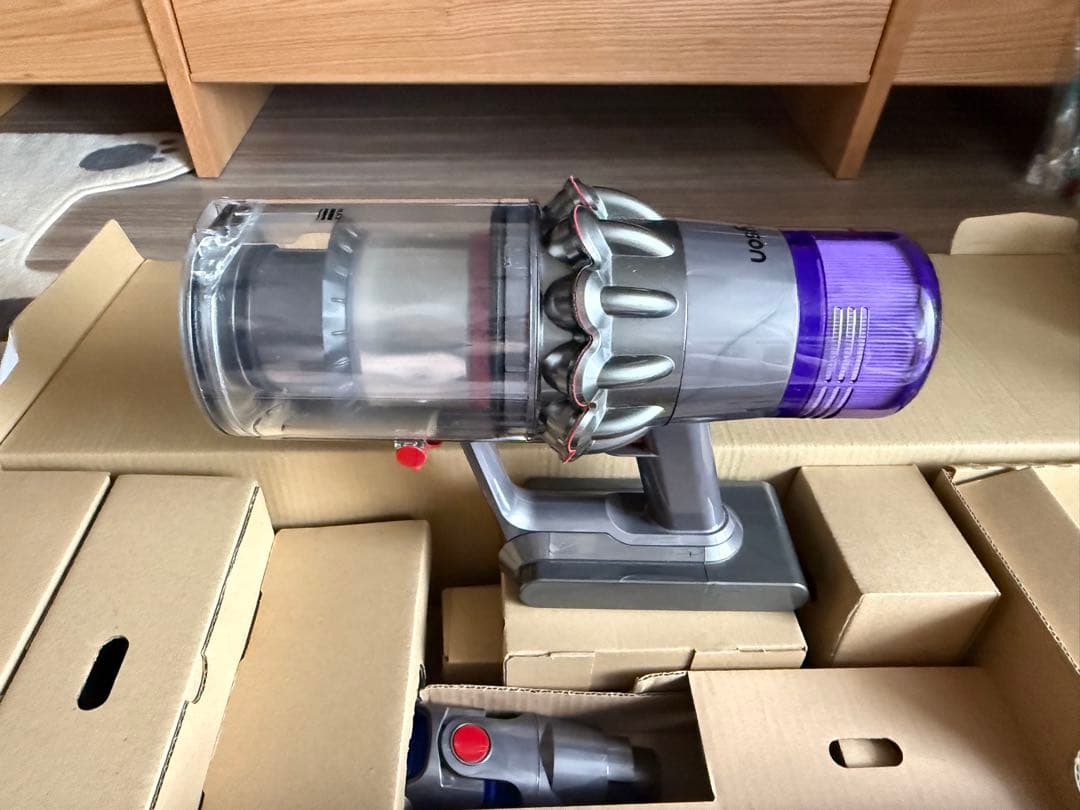 Dyson掃除機　ダイソン　V11 Fluffy Origin スタンド付き