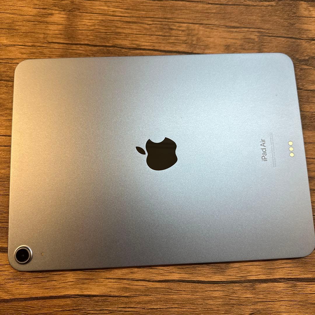 Apple iPad Air 2022第5世代　ブルー