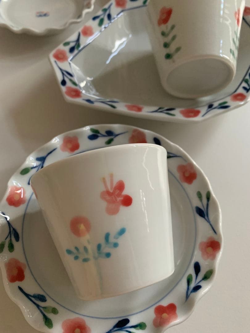 花柄食器セット 八角形皿とカップ付き