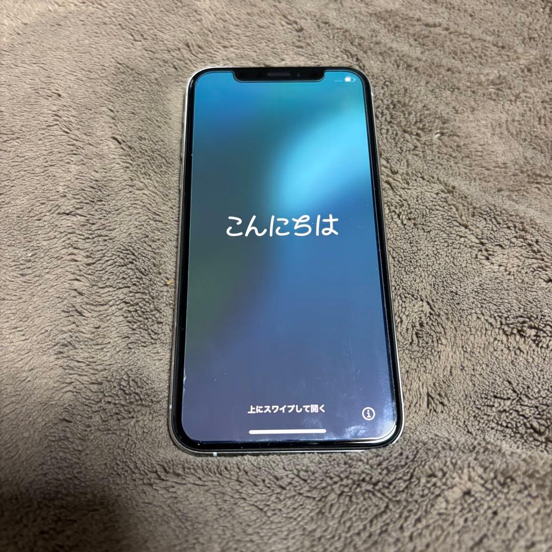 Apple iPhone Xs シルバー 256GB SIMフリー