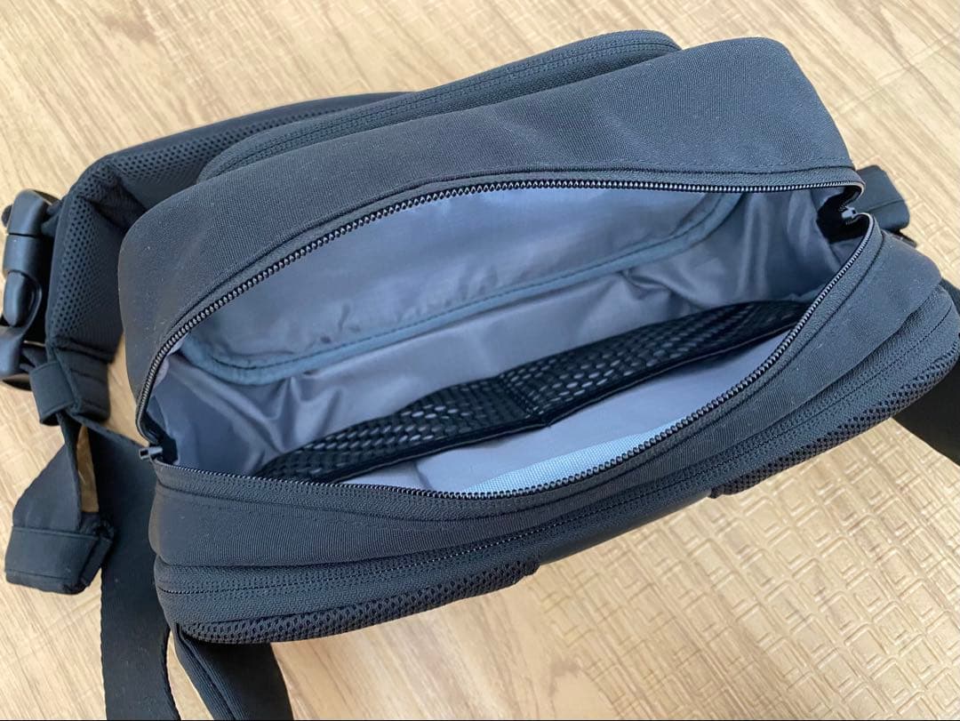 ポムル　ヒップシート　ブラック