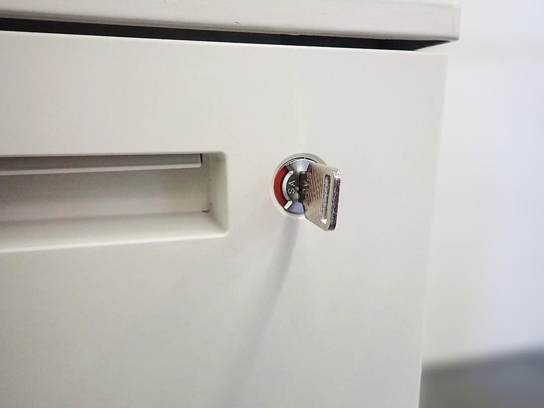 イトーキ　2段キャスターワゴン　17-0637